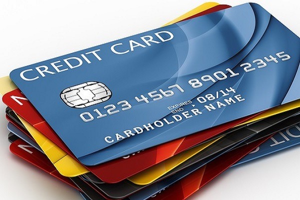 Chọn thẻ tín dụng của ngân hàng nào là tốt nhất?