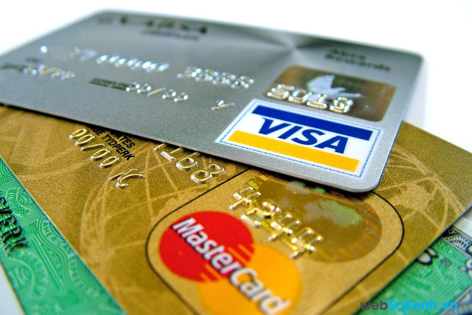Phân biệt giữa thẻ Mastercard và Visa