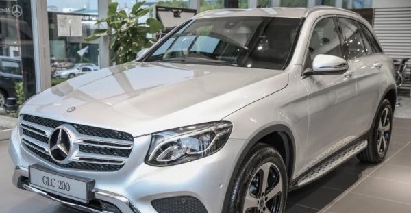 ‘Em út’ Mercedes GLC 200 giá mềm nhưng có lược bỏ trang bị?