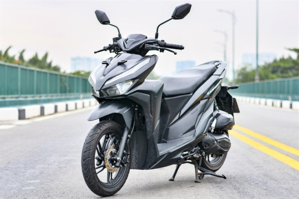 Nhiều người ở thị trường Việt Nam vẫn thích mẫu xe ga nhập khẩu như Honda  Vario 150 eSP  wwwnambinhcmcom